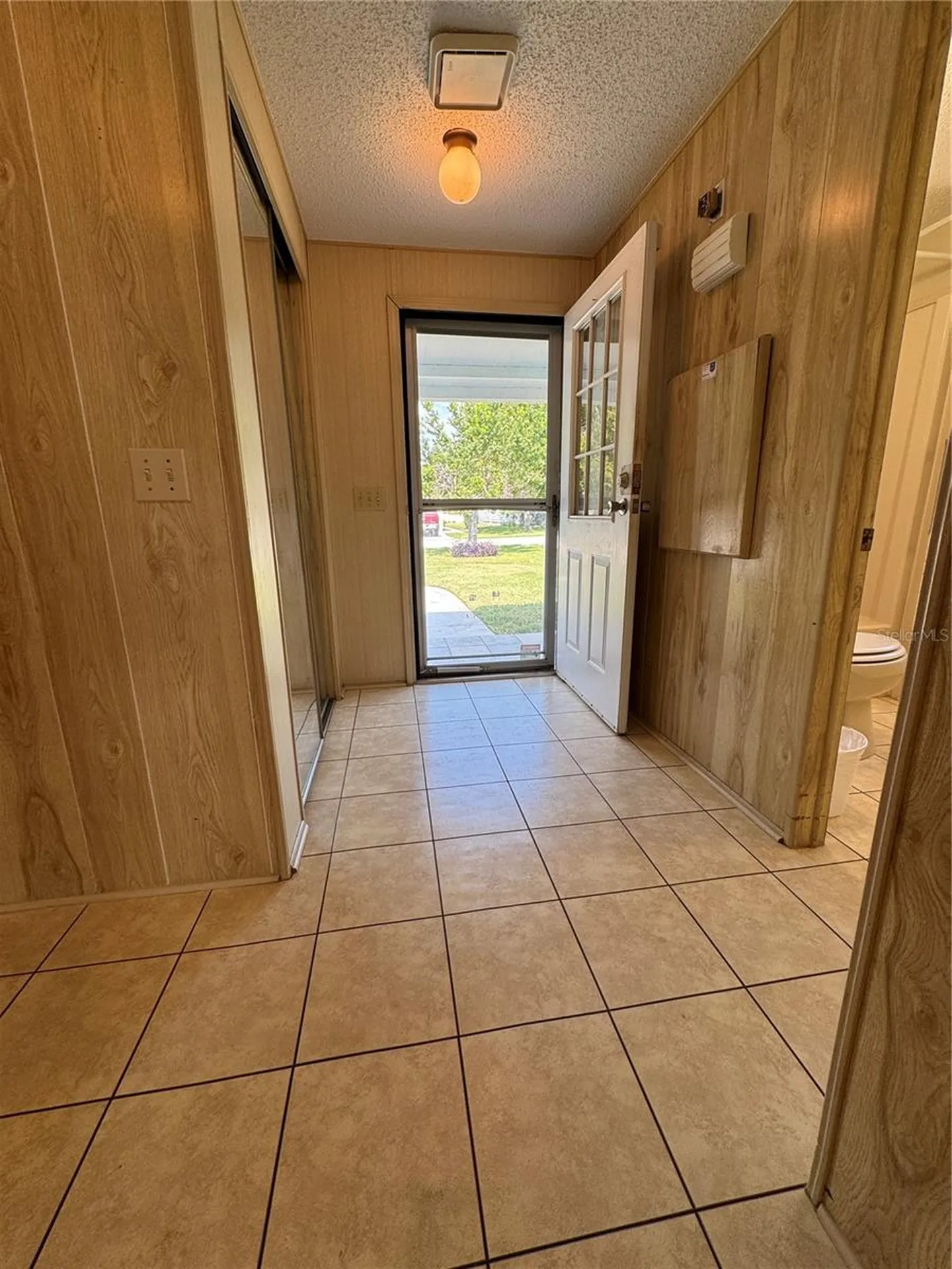 25100 Pine Hill Leesburg FL 34748