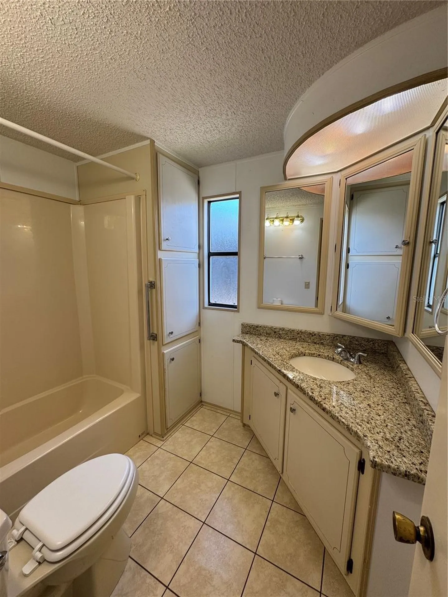 25100 Pine Hill Leesburg FL 34748