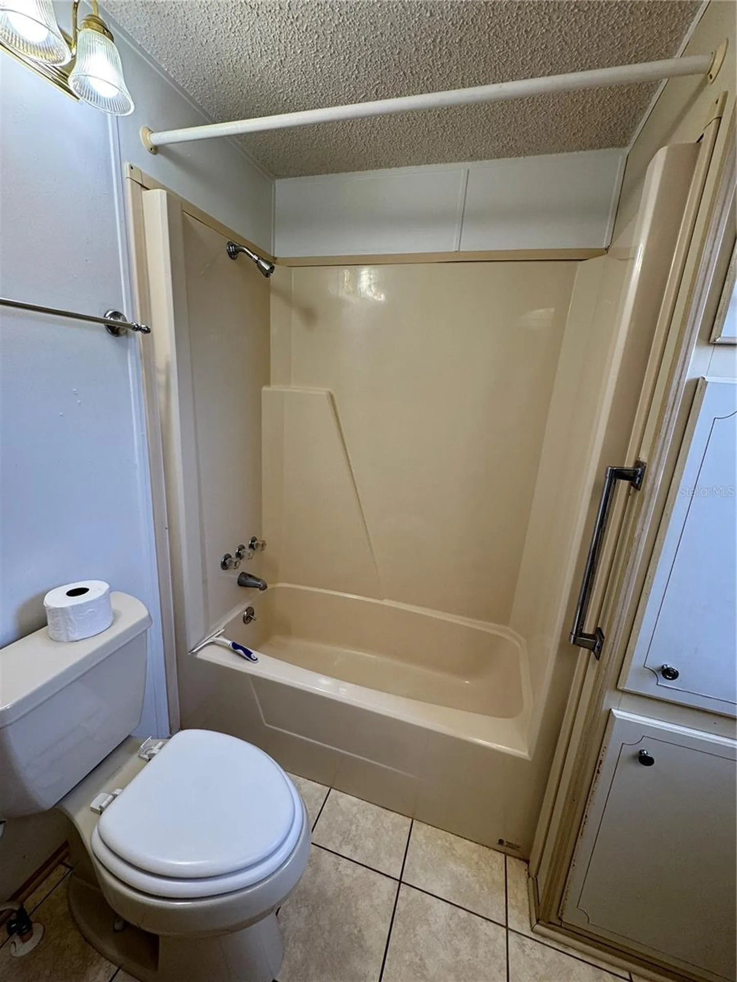 25100 Pine Hill Leesburg FL 34748