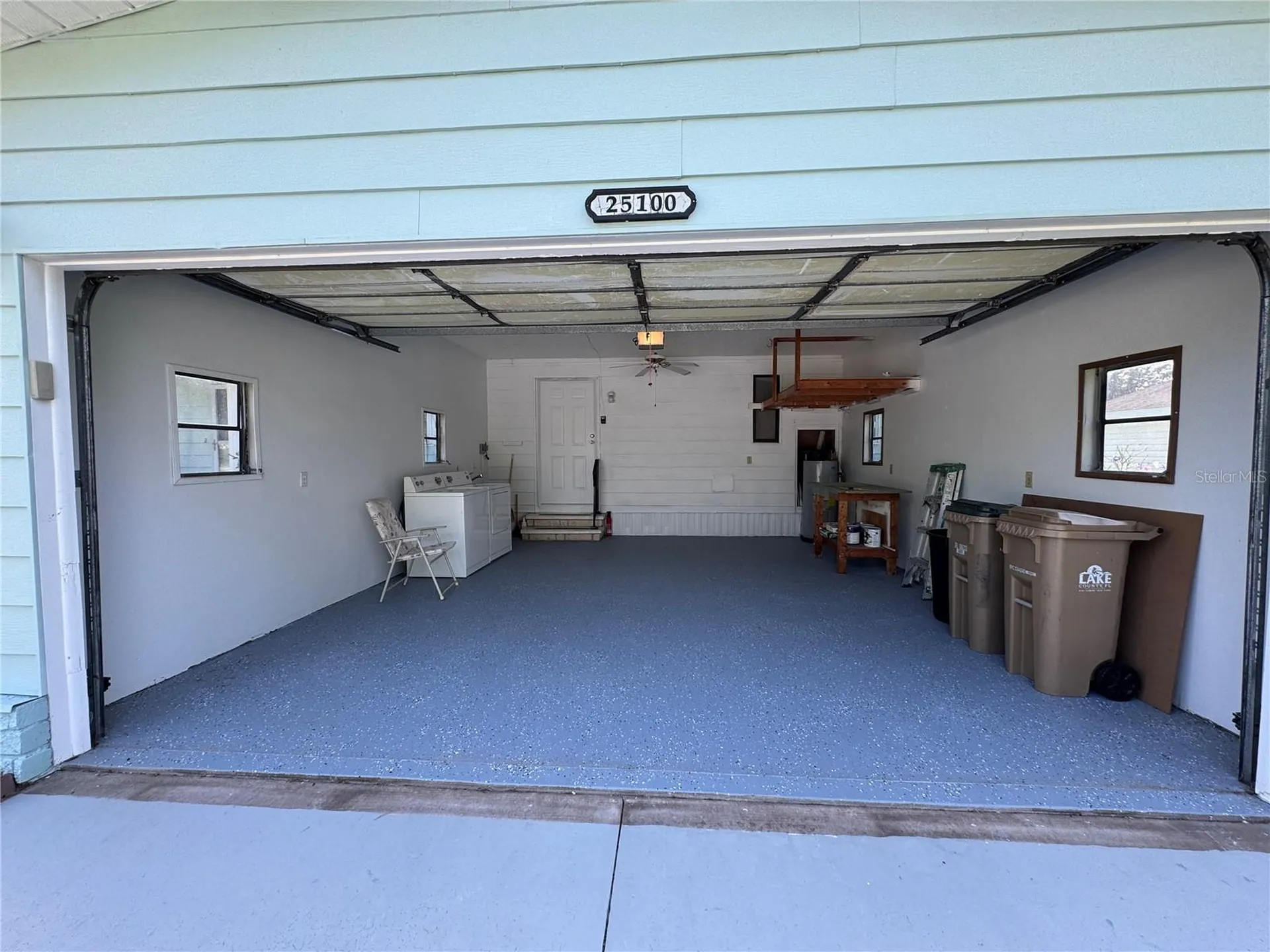 25100 Pine Hill Leesburg FL 34748