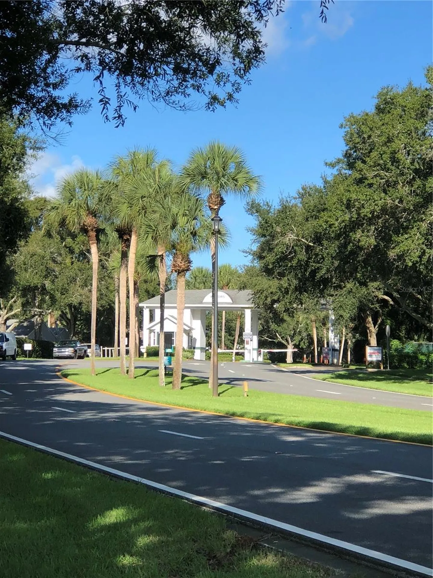 25100 Pine Hill Leesburg FL 34748