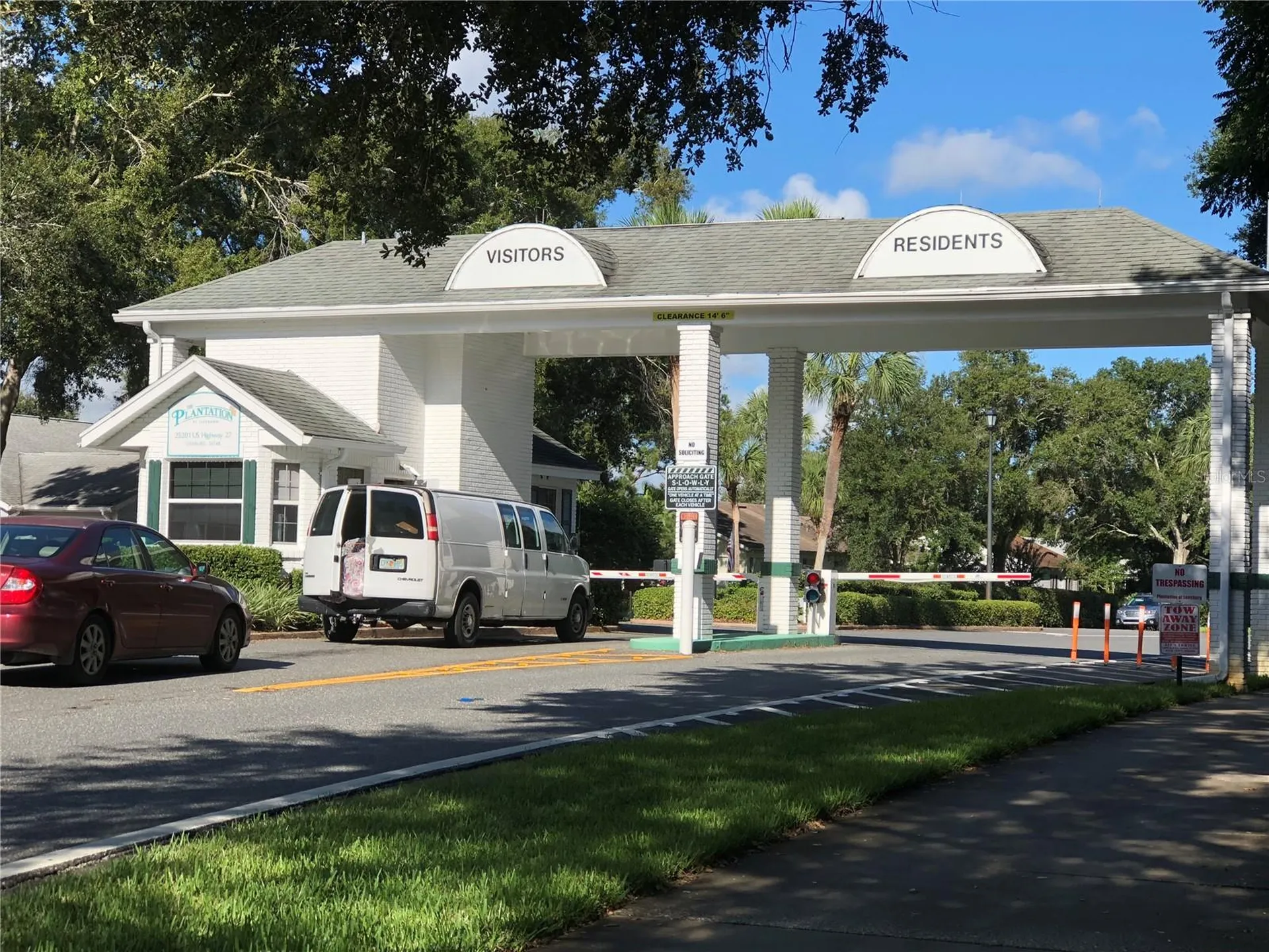 25100 Pine Hill Leesburg FL 34748