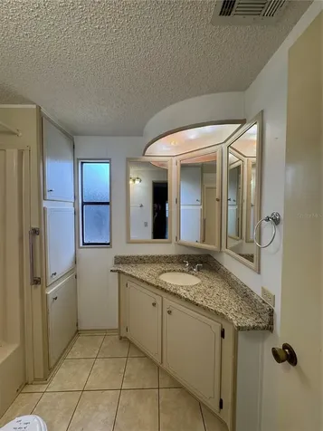 25100 Pine Hill Leesburg FL 34748