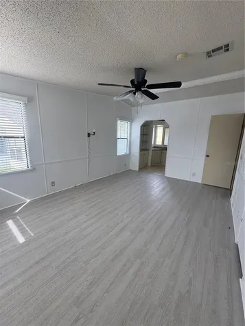 25100 Pine Hill Leesburg FL 34748