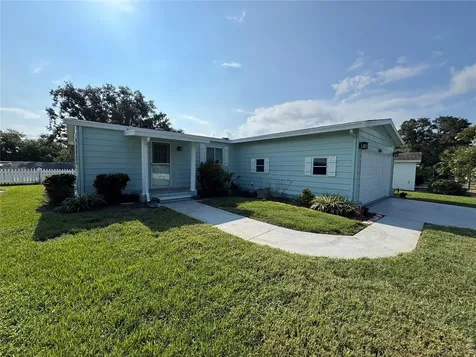 25100 Pine Hill Leesburg FL 34748