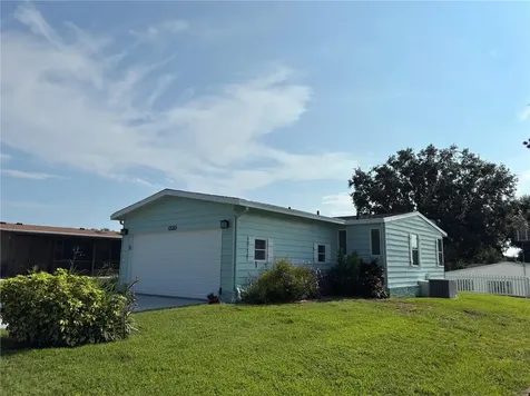 25100 Pine Hill Leesburg FL 34748