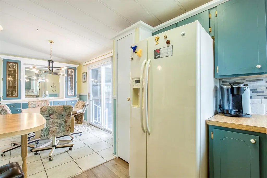 83 Pelican Drive N Oldsmar FL 34677