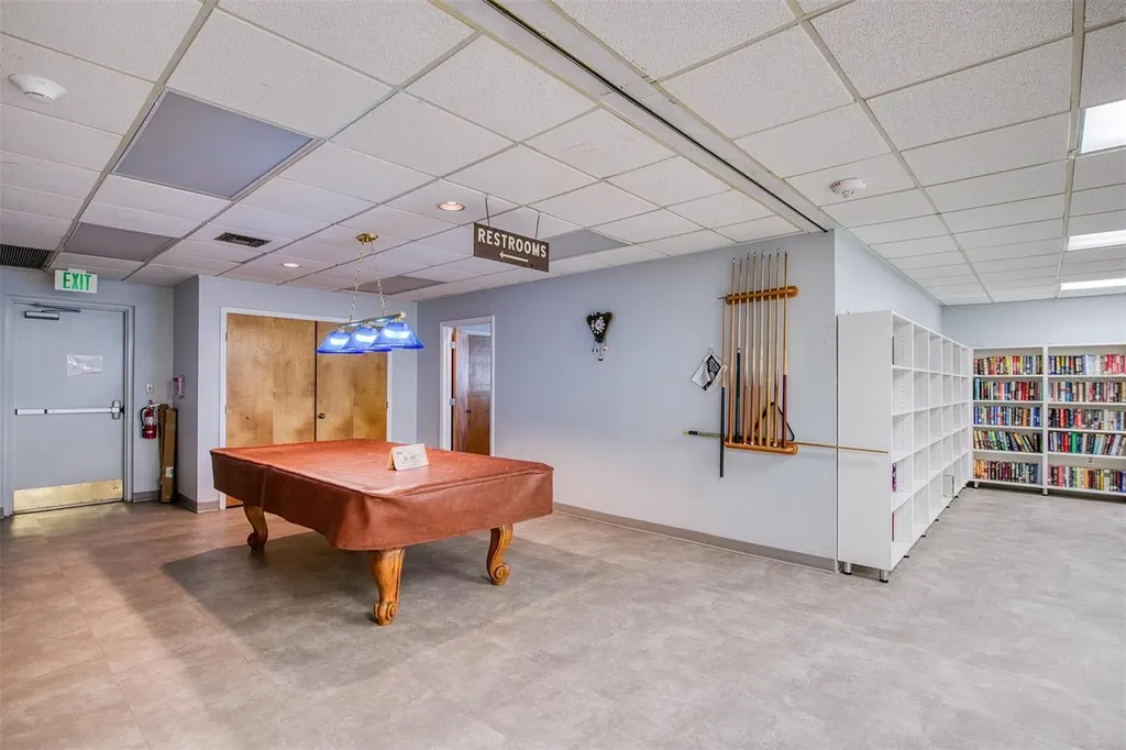 83 Pelican Drive N Oldsmar FL 34677