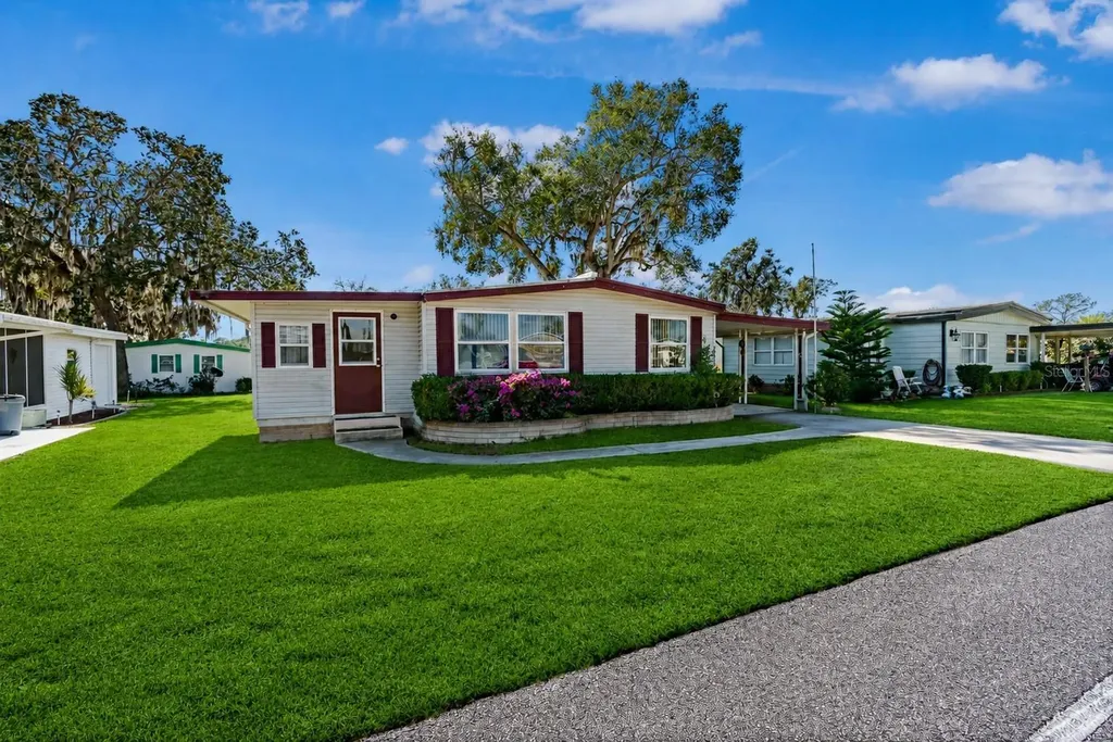 512 Palo Verde Drive Leesburg FL 34748