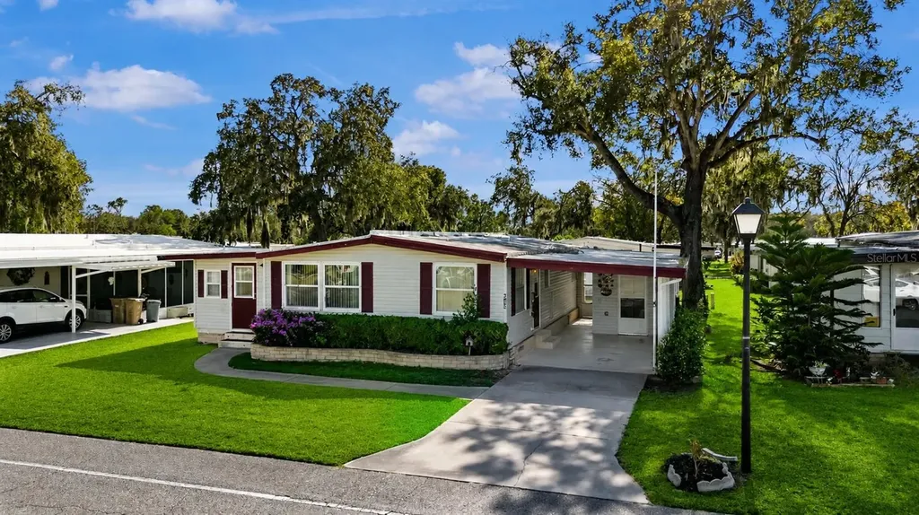 512 Palo Verde Drive Leesburg FL 34748