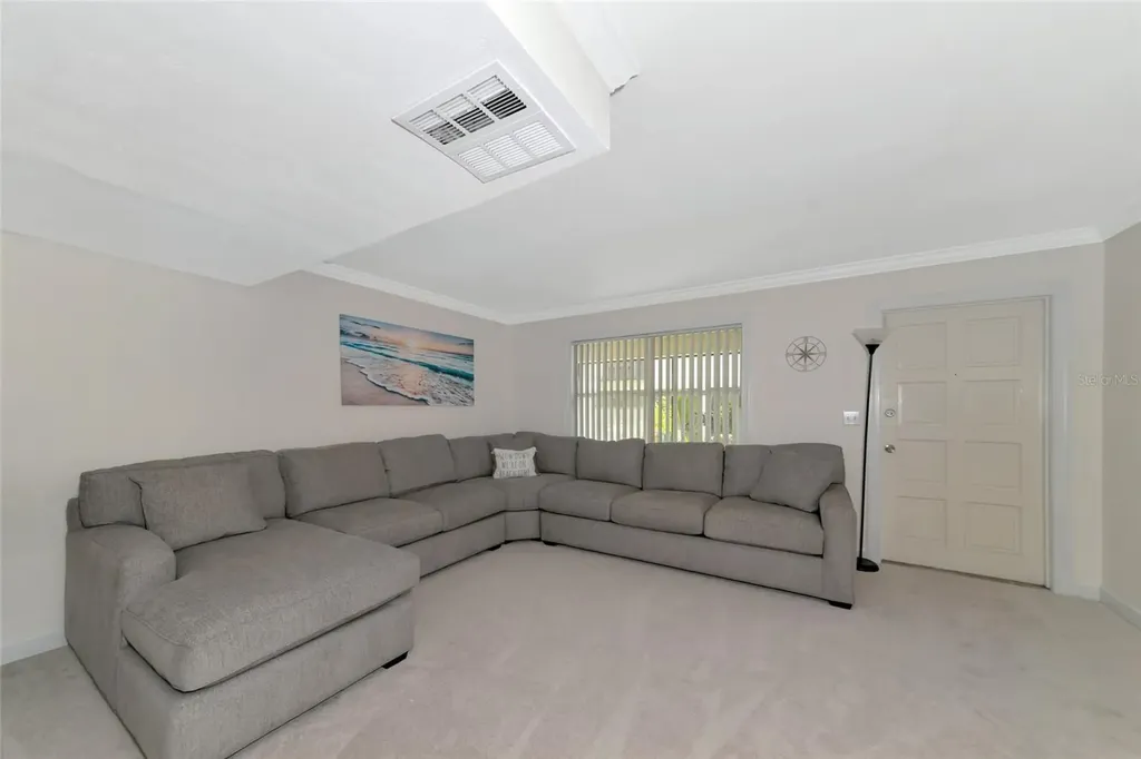 3225 Ramblewood Drive Sarasota FL 34237