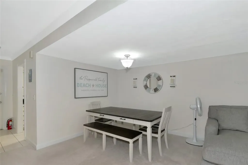 3225 Ramblewood Drive Sarasota FL 34237