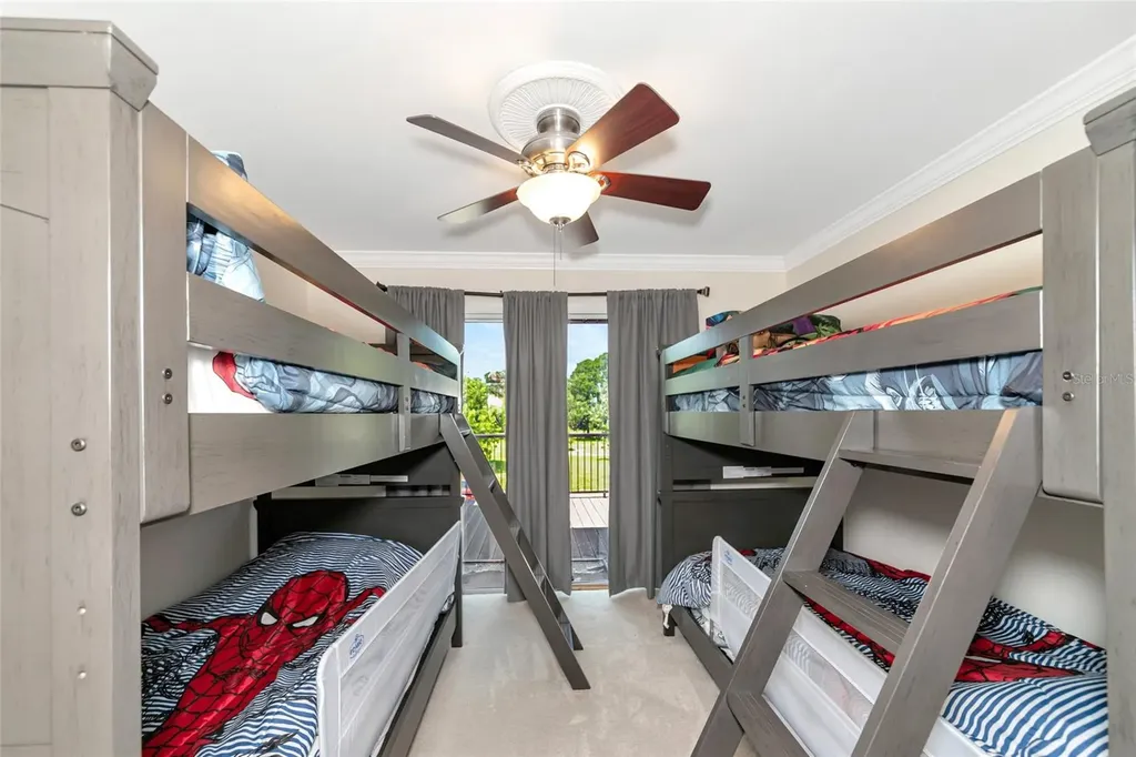 3225 Ramblewood Drive Sarasota FL 34237