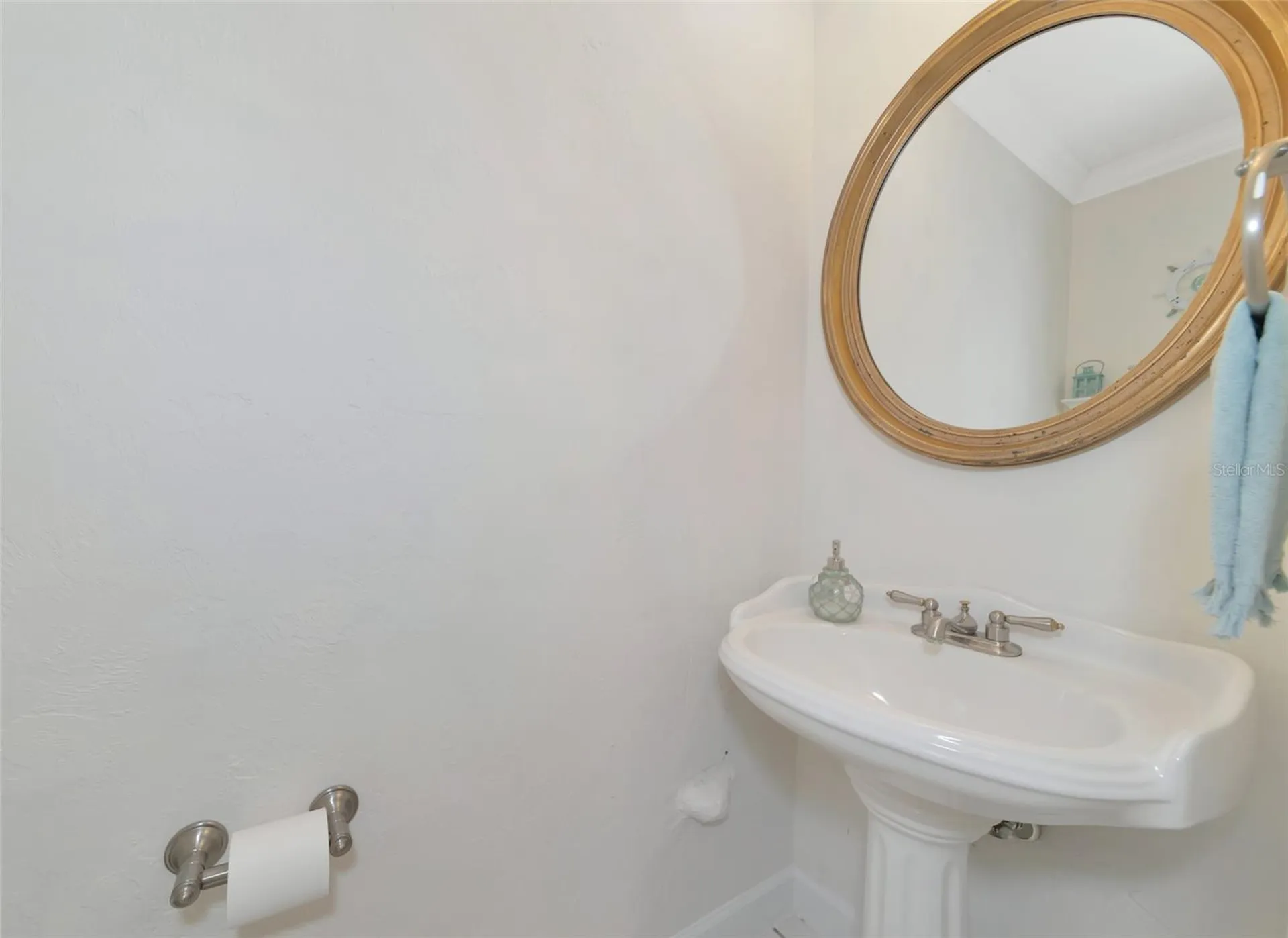 3225 Ramblewood Drive Sarasota FL 34237