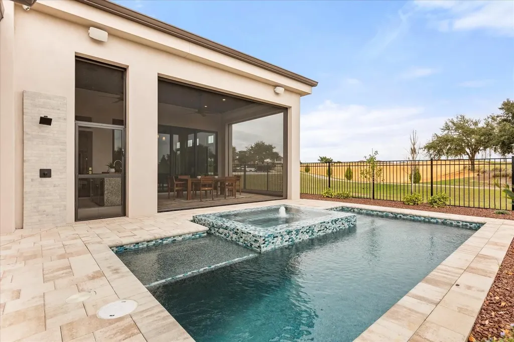 16001 Volterra Point Bella Collina FL 34756