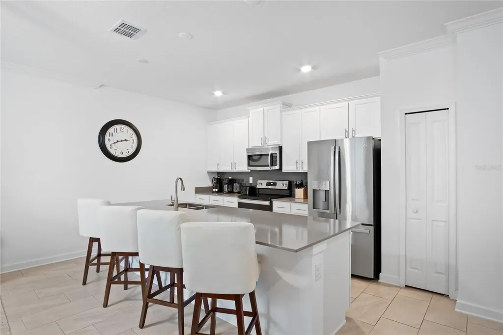 1042 Splash Shot Place Davenport FL 33896