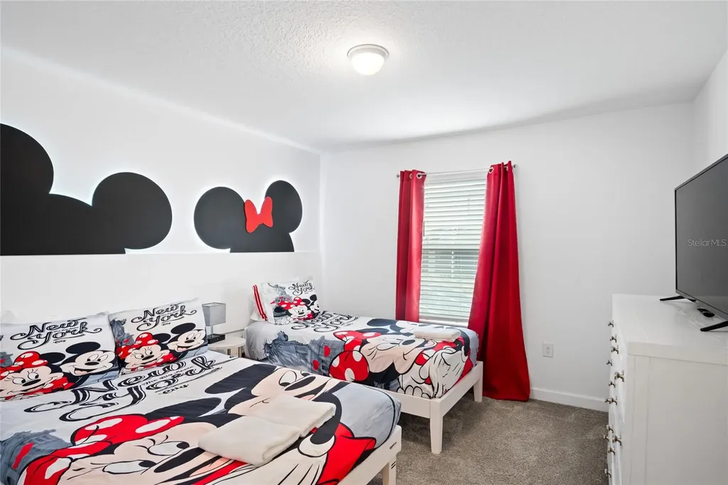 1042 Splash Shot Place Davenport FL 33896