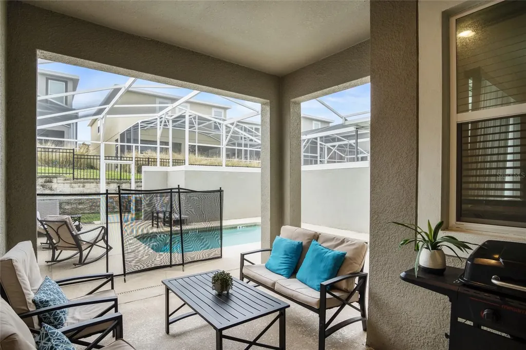 1042 Splash Shot Place Davenport FL 33896