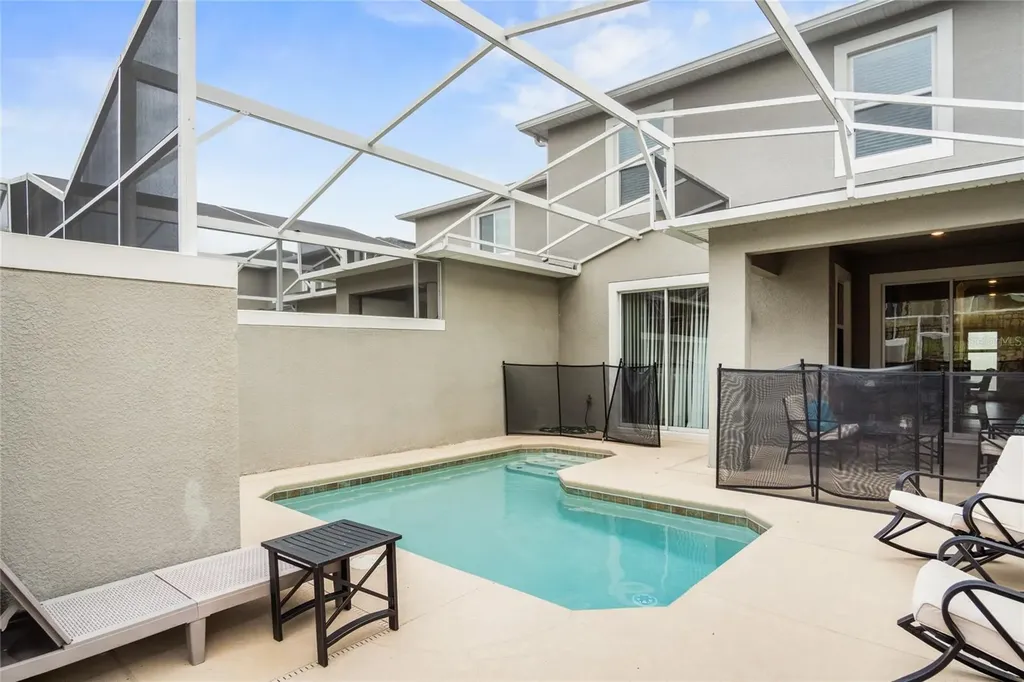 1042 Splash Shot Place Davenport FL 33896