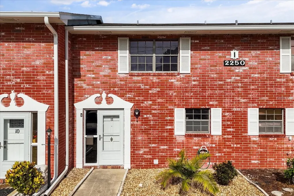 2250 S Palmetto Avenue Daytona Beach FL 32119