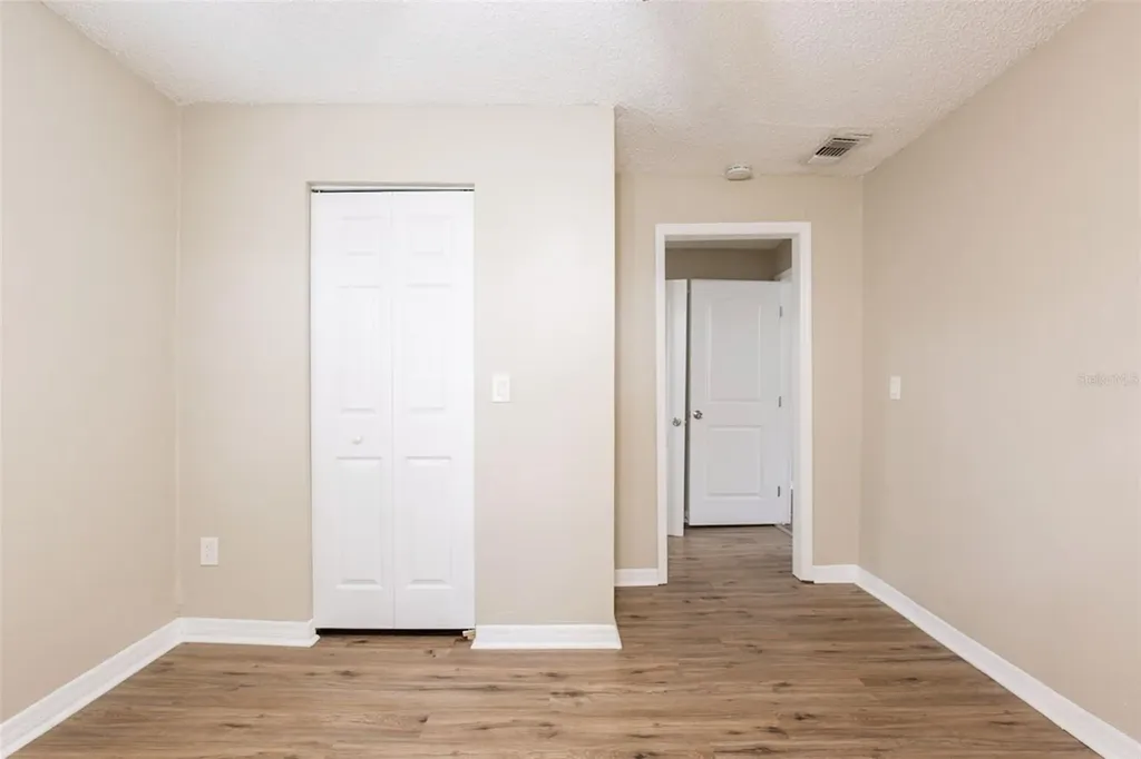 2115 E Ellicott Street Tampa FL 33610