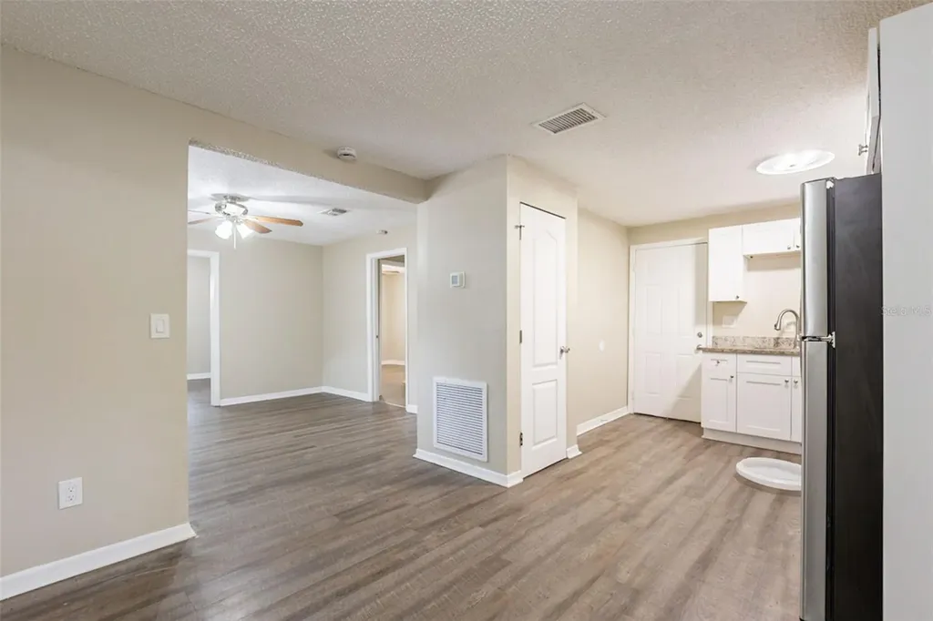 2115 E Ellicott Street Tampa FL 33610