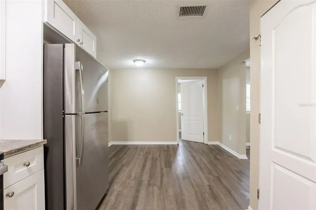 2115 E Ellicott Street Tampa FL 33610