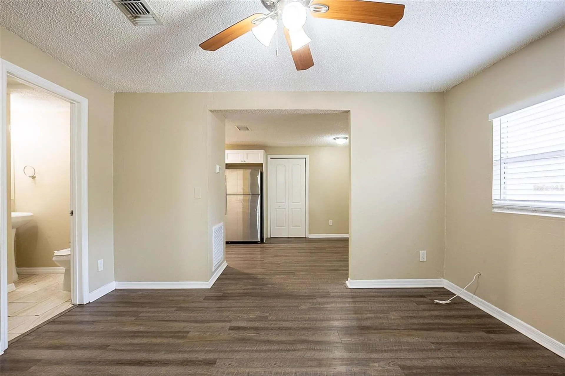 2115 E Ellicott Street Tampa FL 33610