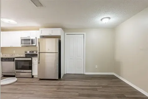 2115 E Ellicott Street Tampa FL 33610
