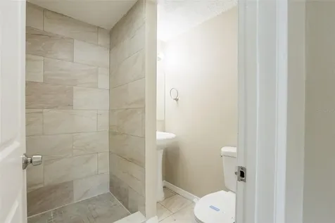 2115 E Ellicott Street Tampa FL 33610