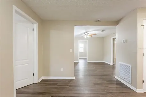 2115 E Ellicott Street Tampa FL 33610