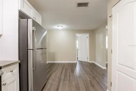 2115 E Ellicott Street Tampa FL 33610