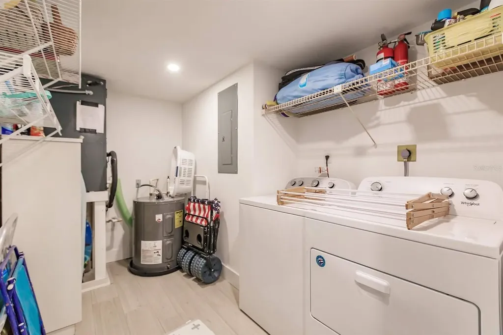 1055 W Peppertree Drive Sarasota FL 34242
