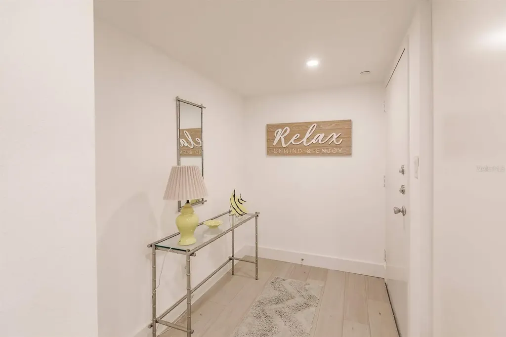 1055 W Peppertree Drive Sarasota FL 34242