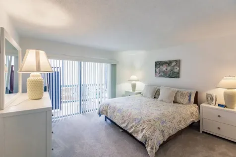 1055 W Peppertree Drive Sarasota FL 34242