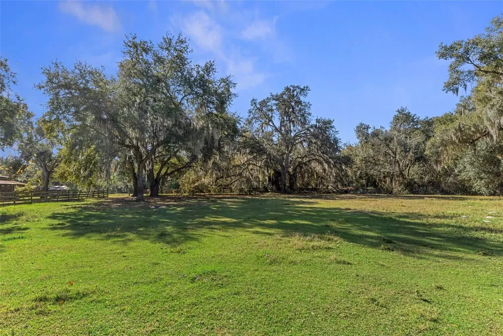Okahumpka FL 34762