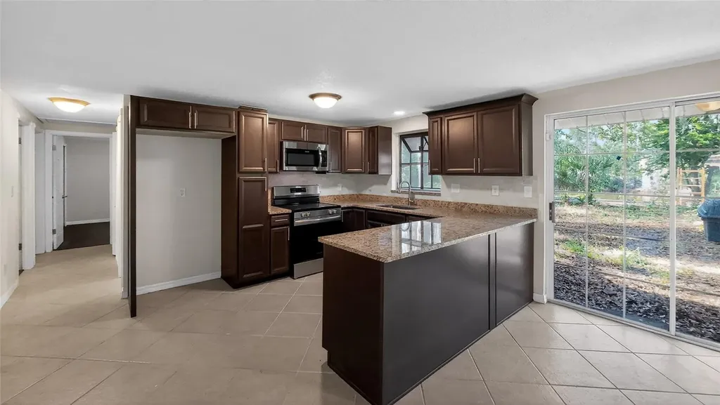 17220 Estes Road Lutz FL 33548