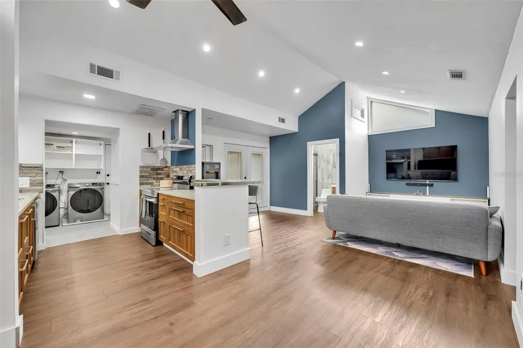817 Altaloma Avenue Orlando FL 32803