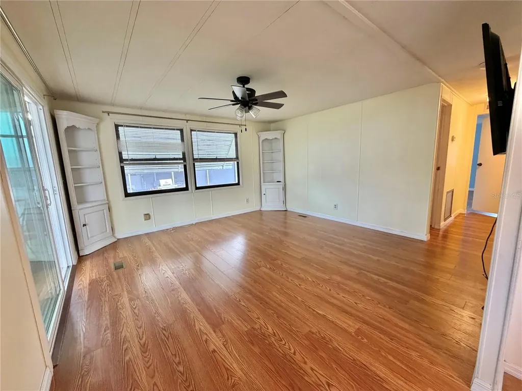 121 Dogwood Trail Leesburg FL 34748