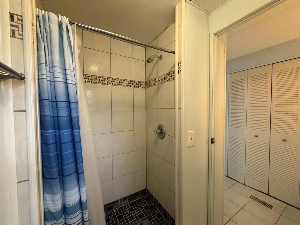 121 Dogwood Trail Leesburg FL 34748