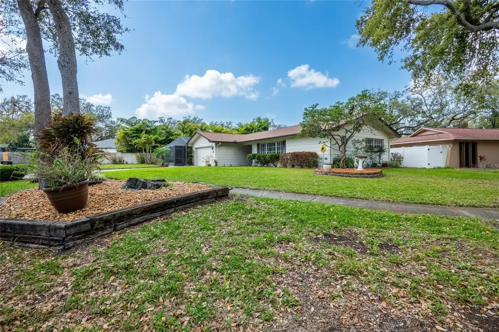 1830 Oak Forest Drive S Clearwater FL 33759