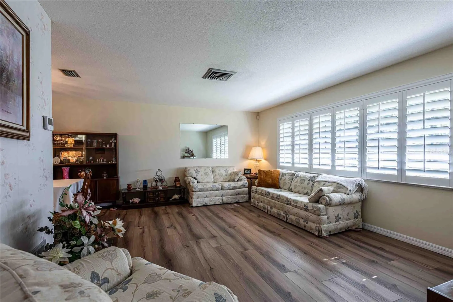 1830 Oak Forest Drive S Clearwater FL 33759