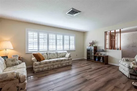 1830 Oak Forest Drive S Clearwater FL 33759