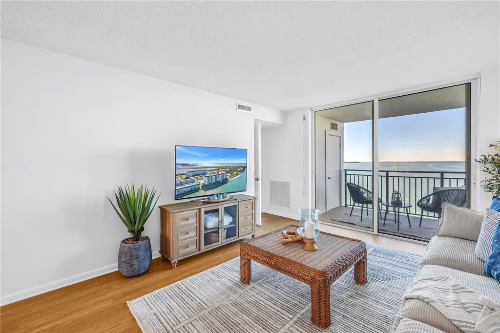 9 Haig Place Dunedin FL 34698