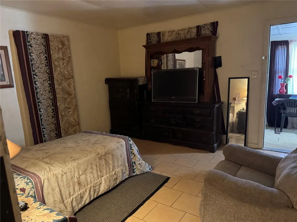 1049 Plateau Avenue Lakeland FL 33815