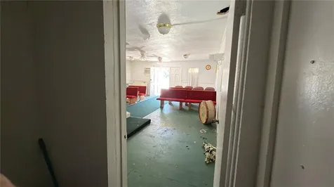 1121 S Adelle Avenue Deland FL 32720