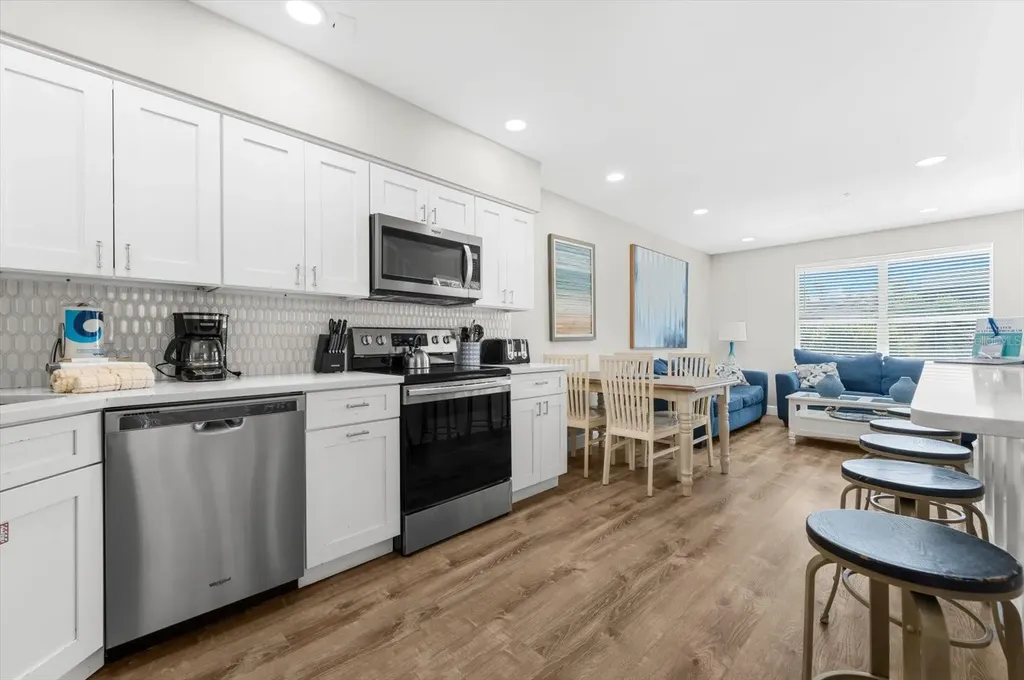 355 Calle Miramar Sarasota FL 34242