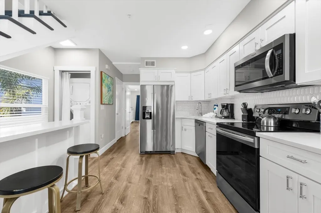 355 Calle Miramar Sarasota FL 34242