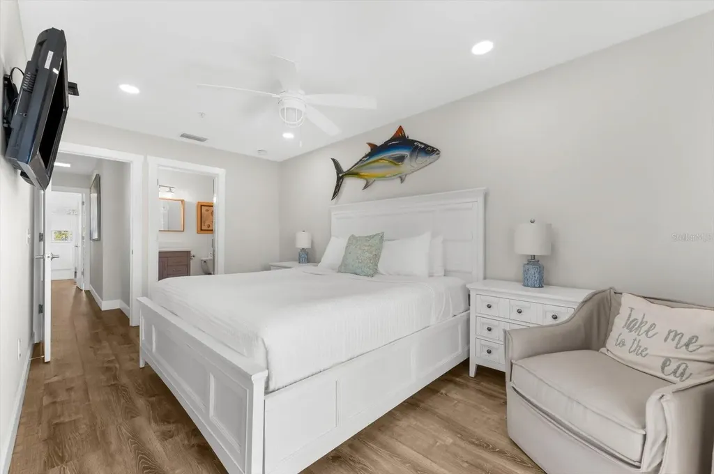 355 Calle Miramar Sarasota FL 34242