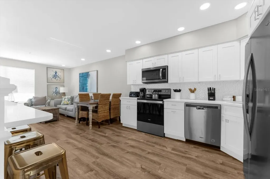 355 Calle Miramar Sarasota FL 34242